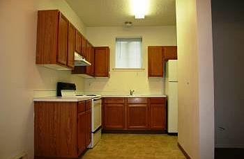 2nd image of 2420 S Indiana Ave APT 12