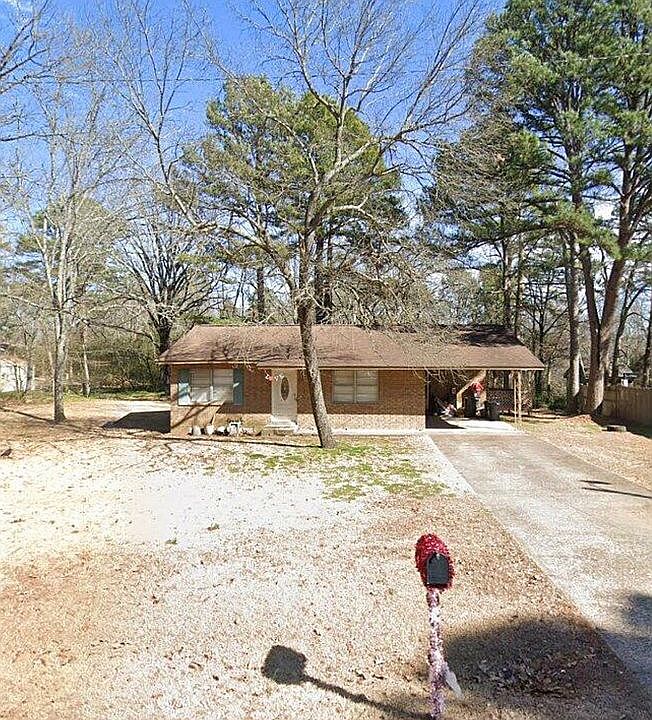 1st image of 233 W Hill Dr