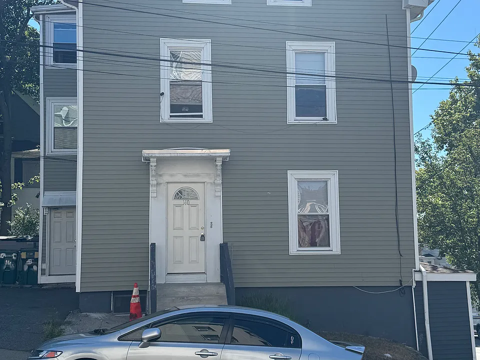 140 Adams St #1A