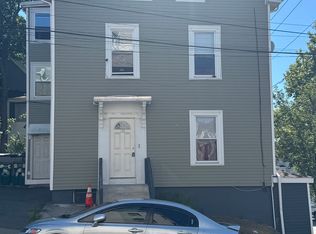 140 Adams St #1A, Lynn, MA 01902