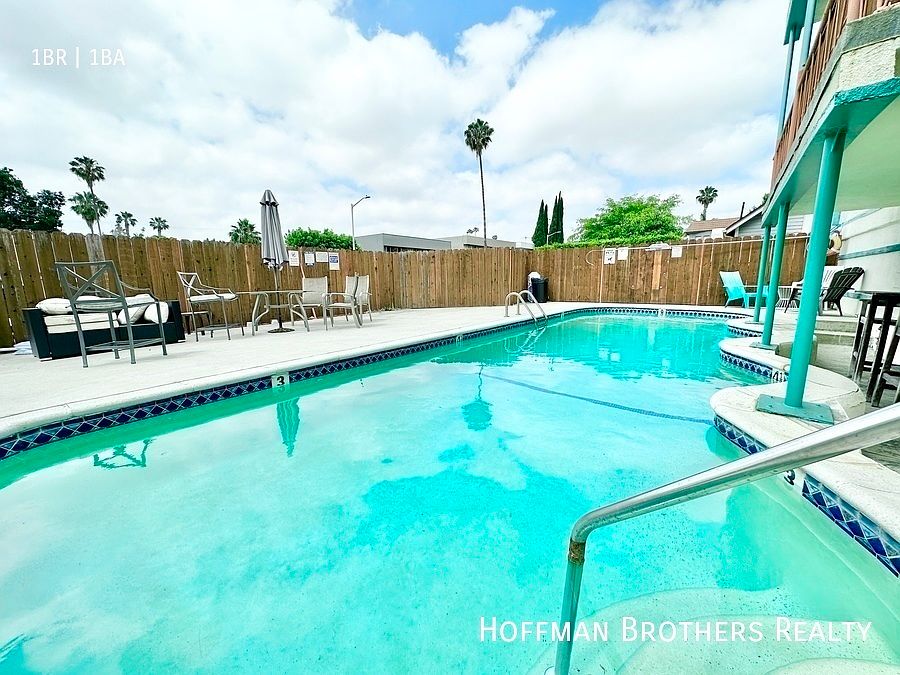 1st image of 7605 Fountain Ave #2
