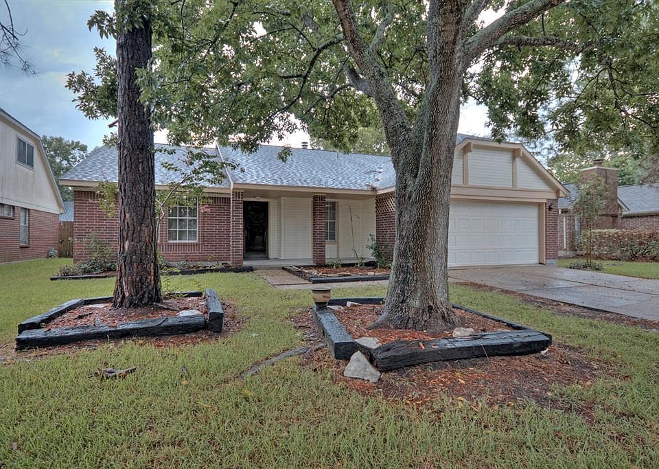 1st image of 15506 Richford Dr