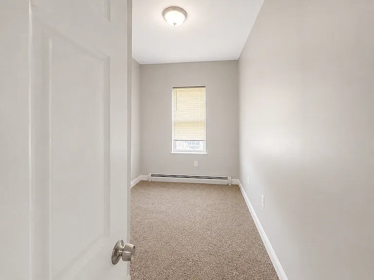 4903 Queensberry Ave — Photo 29