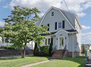 369 Sussex Rd, Wood Ridge, NJ 07075