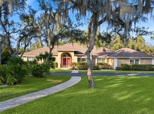 15305 Shady Ln, Tavares, FL 32778