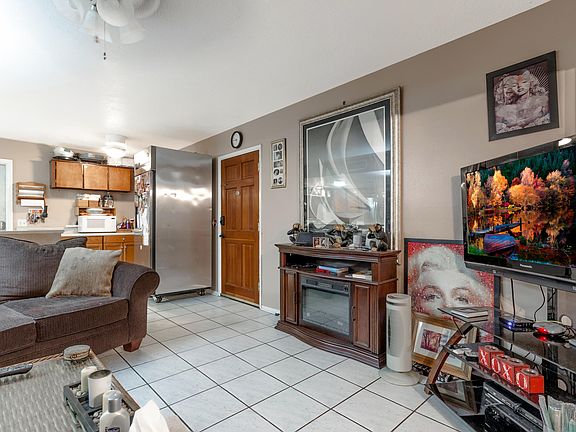 3rd image of 2145 Cheryl Ct
