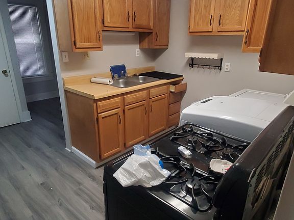 4th image of 407 Limestone St #407