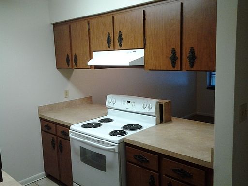2nd image of 4524 NW 23rd Ave APT P