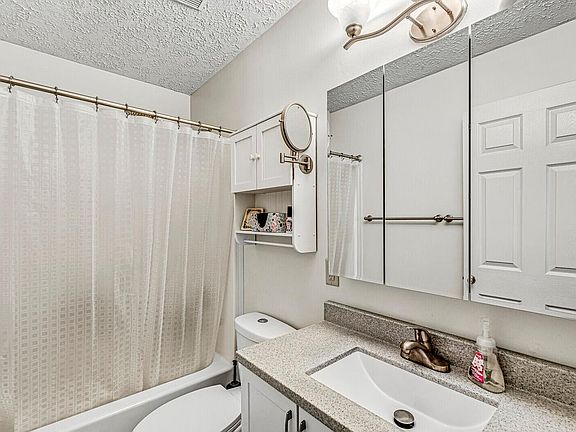 2nd image of 10710 E Stillwood Ln