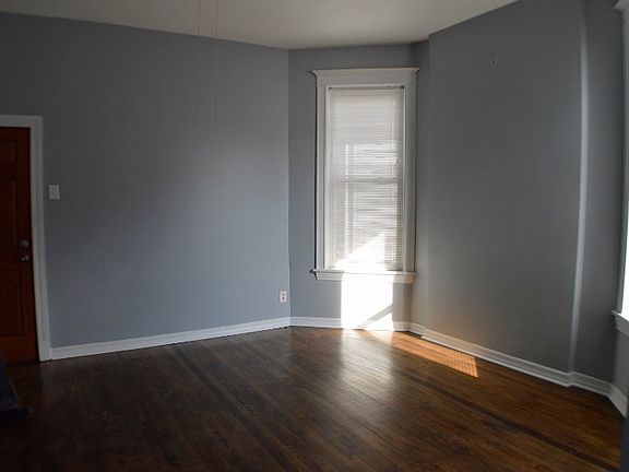 2nd image of 3311 W Pierce Ave #1R