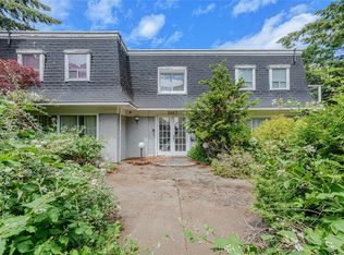 3967 Juan De Fuca Ter, Saanich, BC V8N 5W9