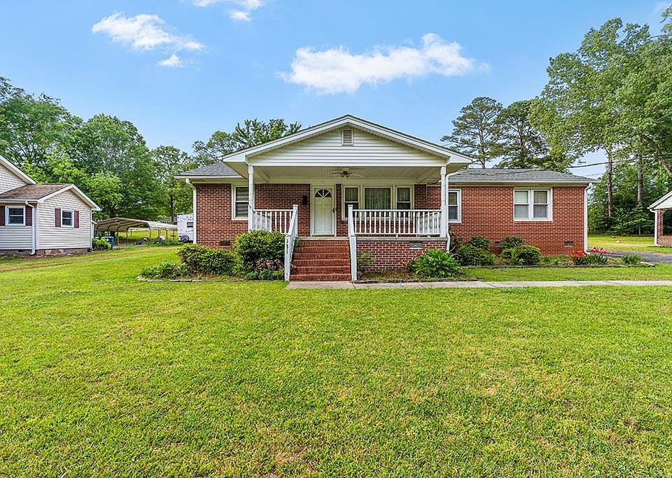 1st image of 131 Pinehaven Dr
