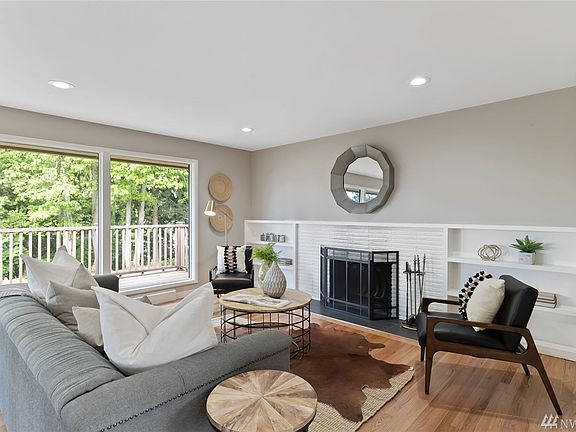 5th image of 5864 Seward Park Ave S