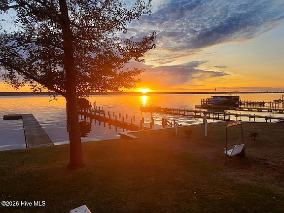 2nd image of 226 Shady Banks Beach Road