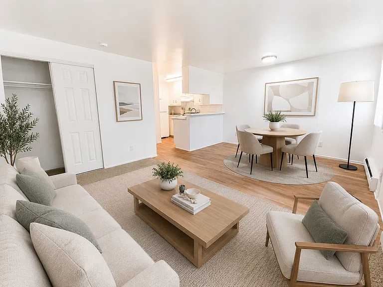 Lampliter Apartments — Photo 16