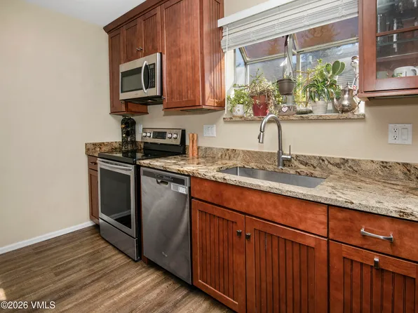 5011 Eaglebend Dr, Avon, CO 81620