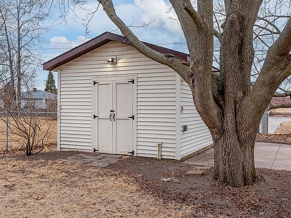 5th image of 5824 Oakbrook Rd