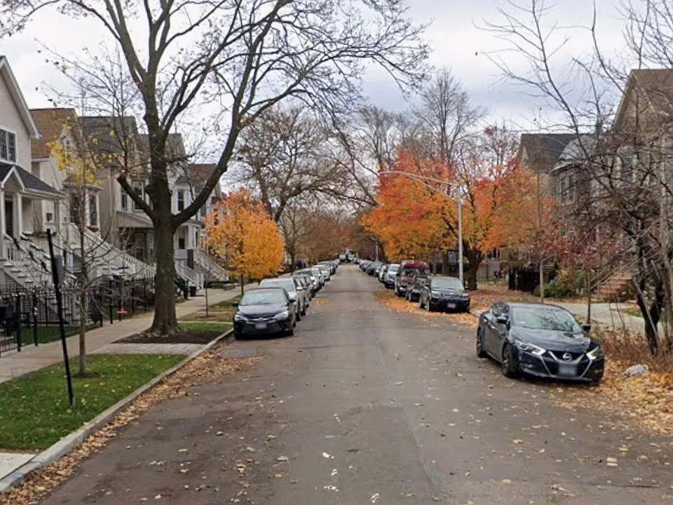 N Seeley Ave