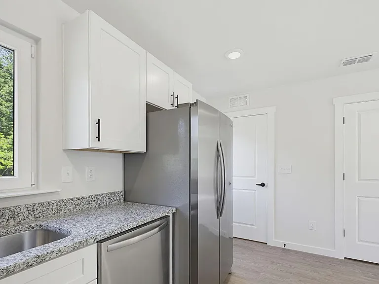 244 S Caldwell Ave #244 — Photo 15