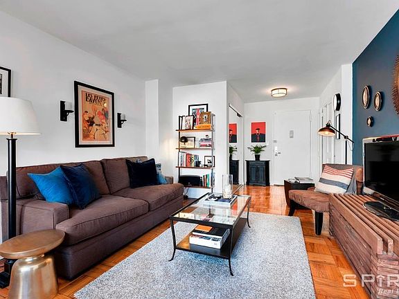 4th image of 200 E 27th St APT 7E
