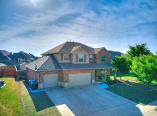 2716 Sunflower Dr, Edmond, OK 73013