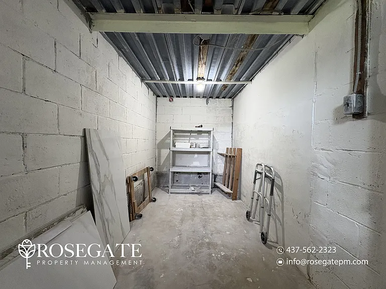 7175 Roger Cres #2 — Photo 13
