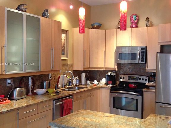2nd image of 18051 Biscayne Blvd Ph 3