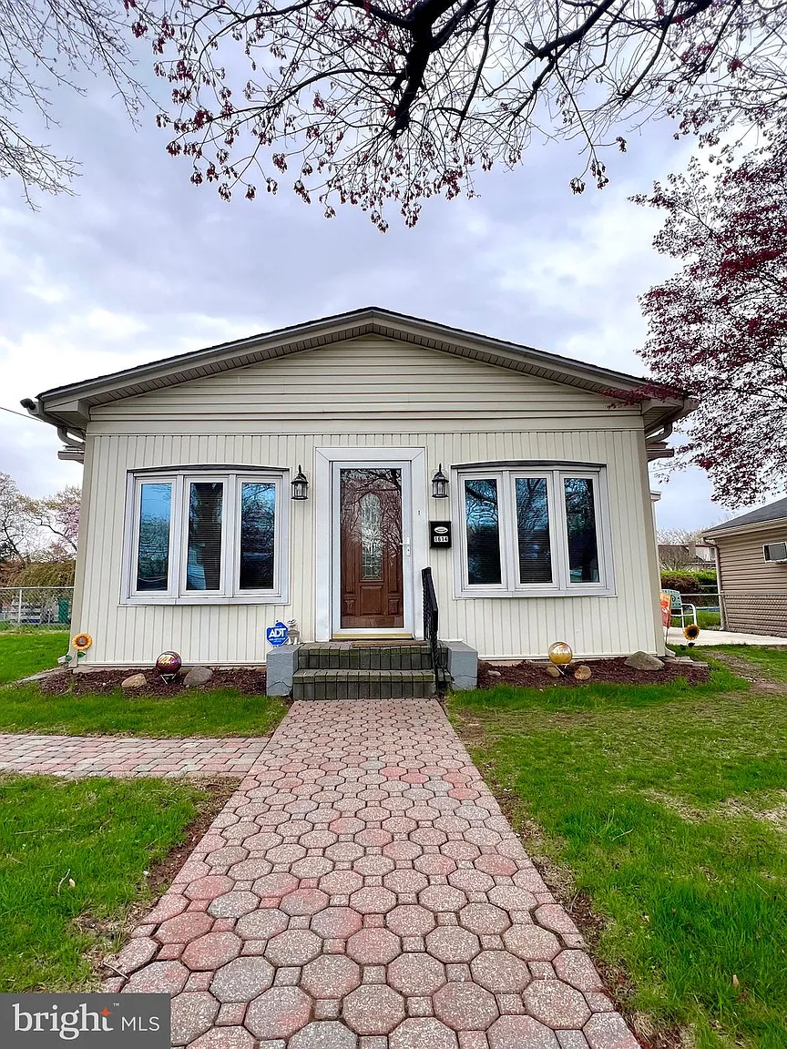 1614 Maryland Ave photo 1