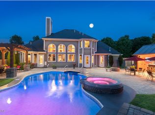 10146 W Kl Ave, Kalamazoo, MI 49009