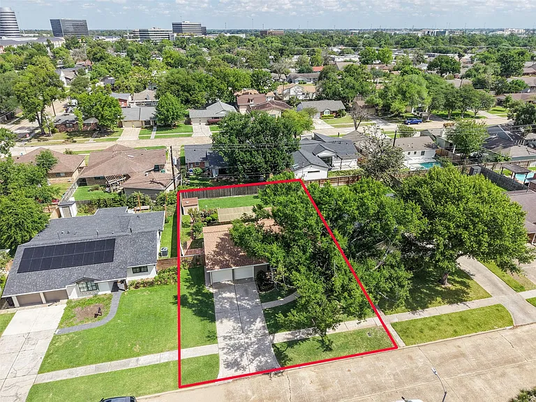 2523 Droxford Dr — Photo 36