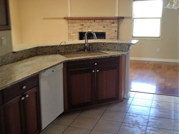 2nd image of 1609 Amy Ct