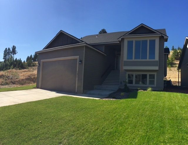 1st image of 16011 N Gleneden Dr
