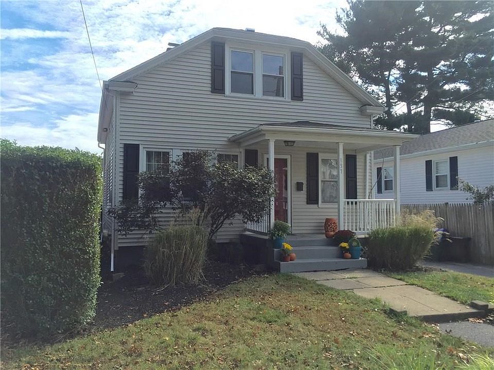 1st image of 137 Longwood Ave