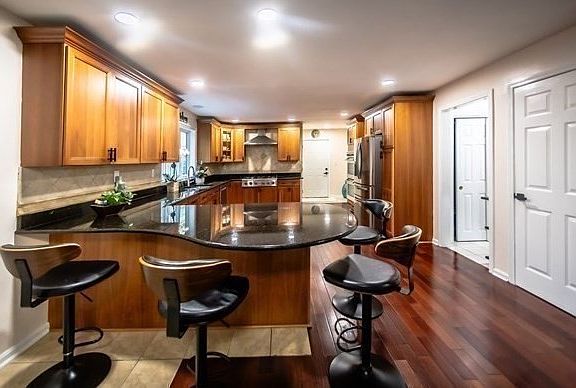 4th image of 25 Morningside Dr