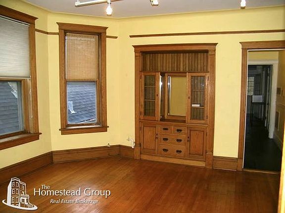 3rd image of 2836 N Sheffield Ave #Three