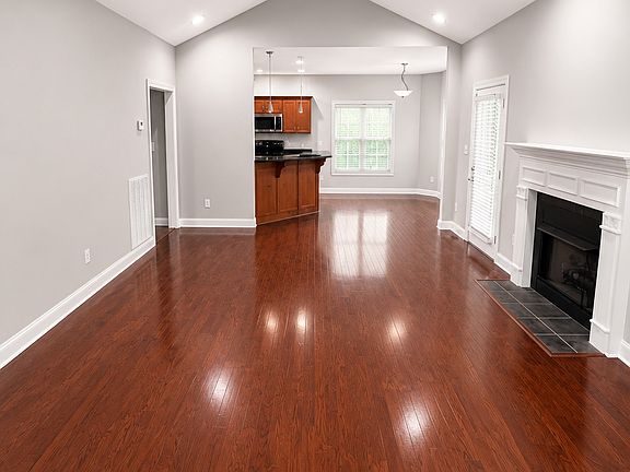 4th image of 601 Chasefield Ave