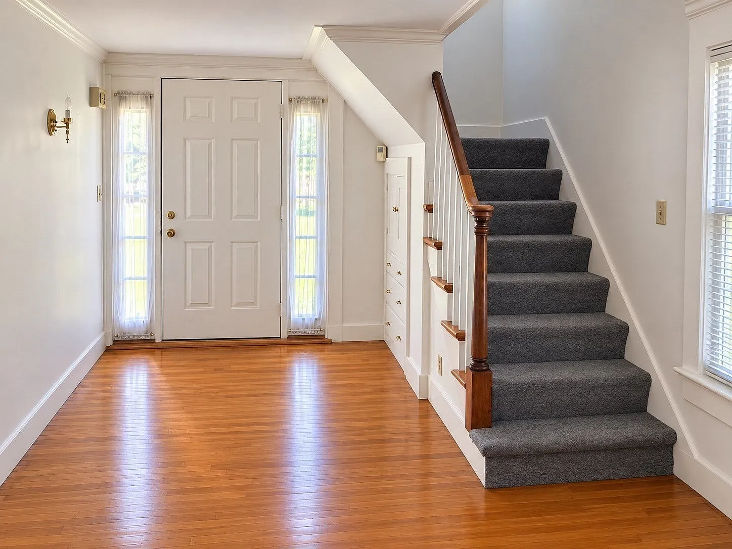 3 bed, 1.5 bath, 1500 sqft, $2,985 — Photo 4