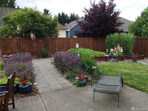 5th image of 4335 10th Ave NW