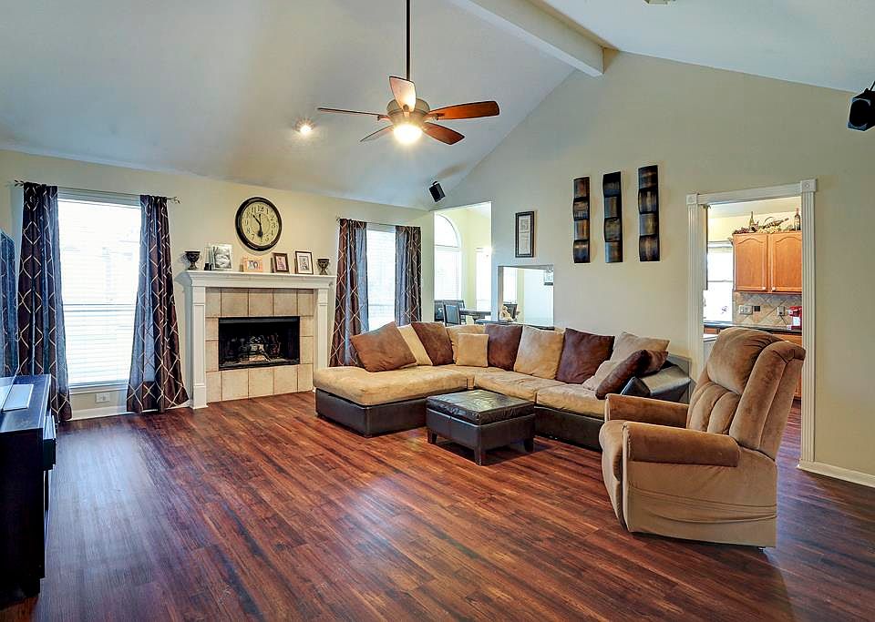 1st image of 2210 Saint James Pl