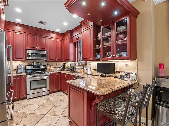 5th image of 559 Bardini Drive
