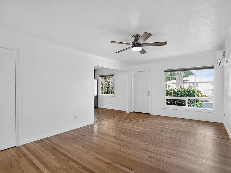 1553 Fir St — Photo 3
