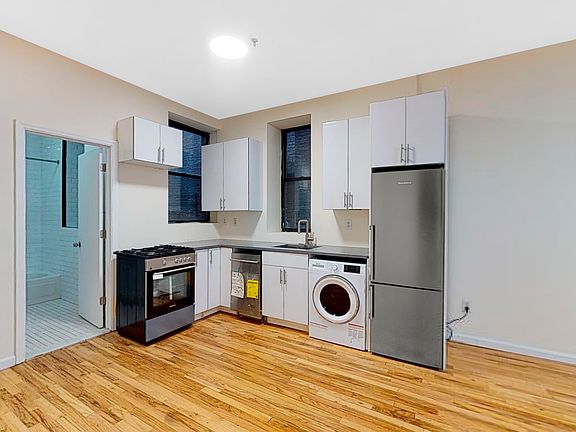 4th image of 2074 Frederick Douglass Blvd #1C