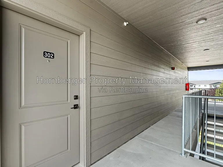 16104 E Valleyway — Photo 44