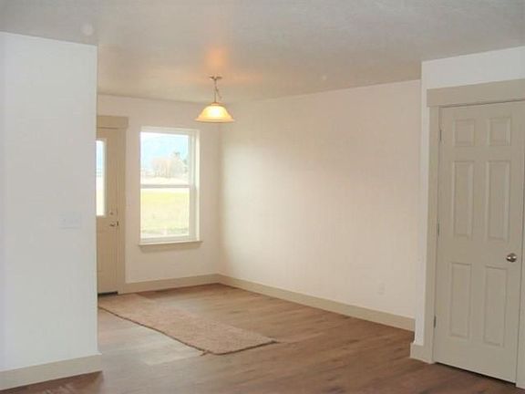 2nd image of 16604 Mellie Ct #16604
