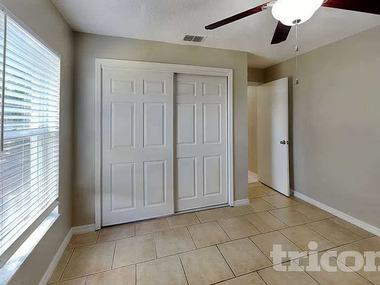 2810 Manor Hill Dr — Photo 9