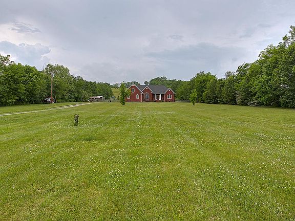 2nd image of 8070 New Lawrenceburg Hwy