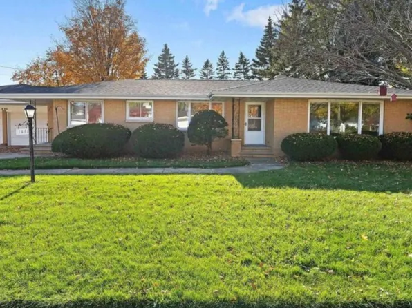 1486 Chicago St, De Pere, WI 54115