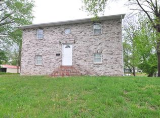 320 E Walnut St, Fayette, MO 65248