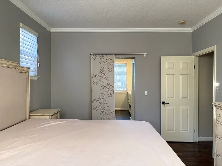 5822 Chambertin Dr — Photo 29