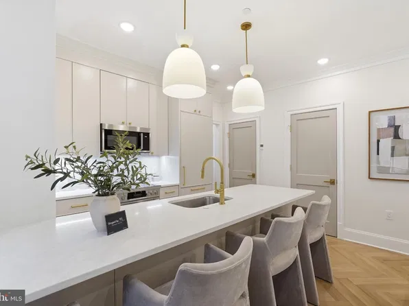 1741 P St NW #Penthouse 1, Washington, DC 20036